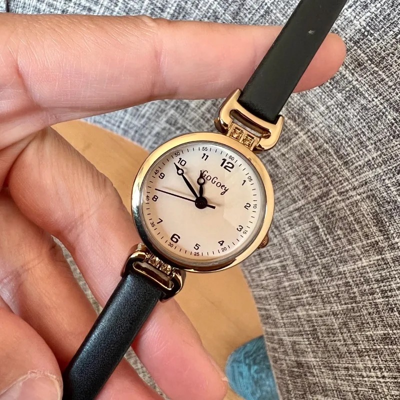 นาฬิกาข้อมือผู้หญิงสุดคลาสสิค  - Luxury Watch Sale บทวิจารณ์และราคา