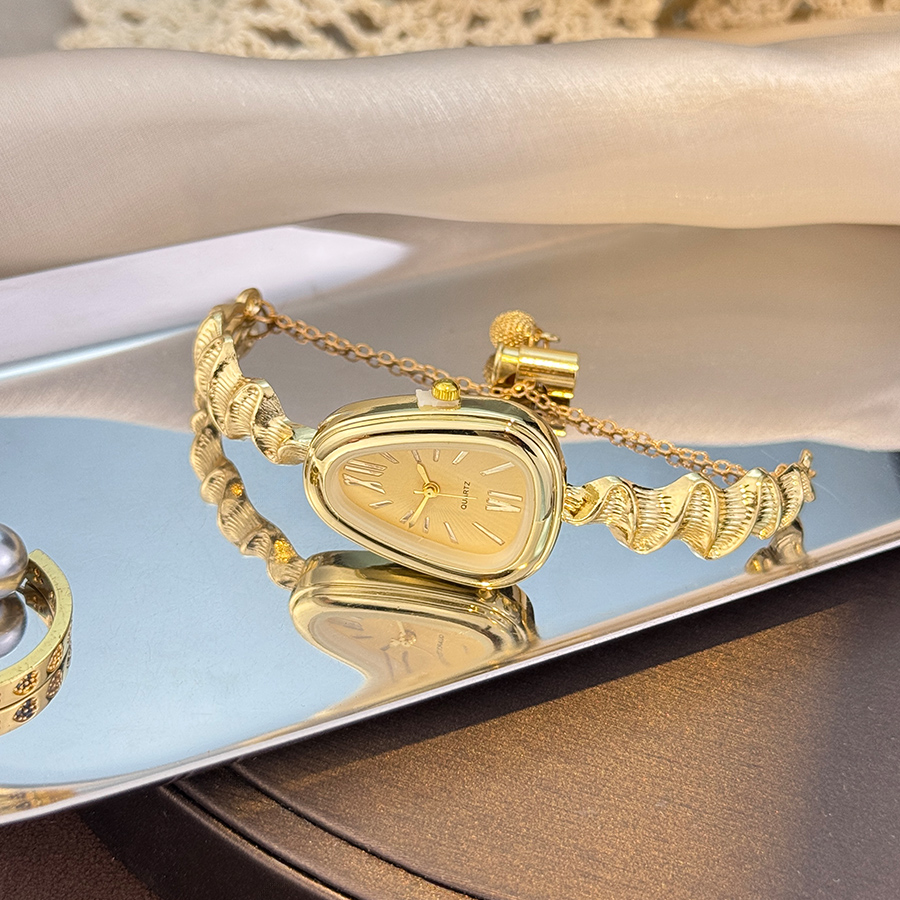 นาฬิกาควอทซ์ผู้หญิงรูปทรงงูหรู - Luxury Watch Collection บทวิจารณ์และราคา