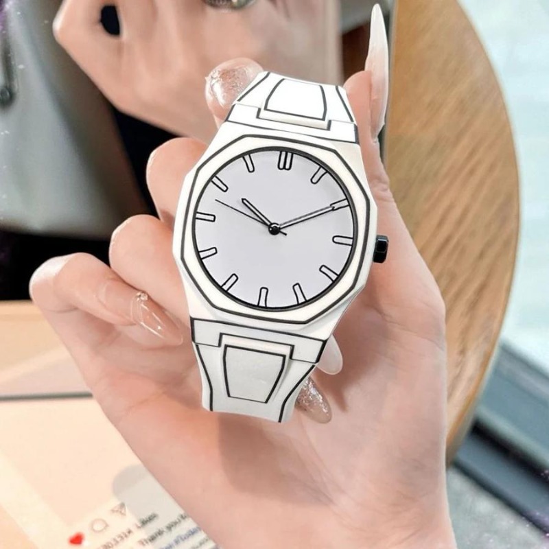 นาฬิกาควอตซ์แฟชั่นใหม่สำหรับชา - Luxury Watch White บทวิจารณ์และราคา