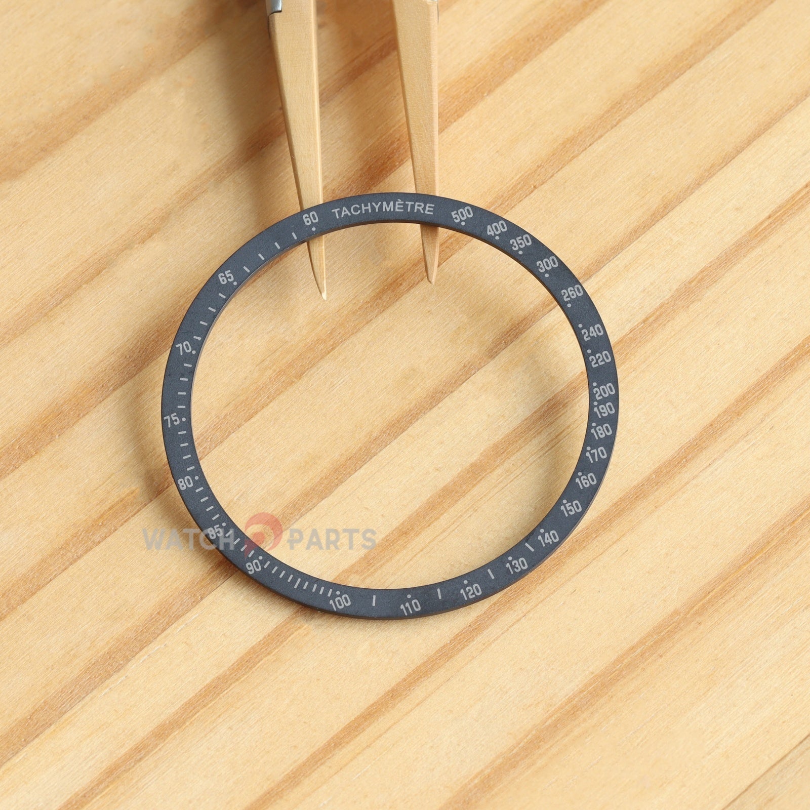 ขอบหน้าปัดเซรามิกสำหรับนาฬิกา  - Moonphase Complication Watch บทวิจารณ์และราคา