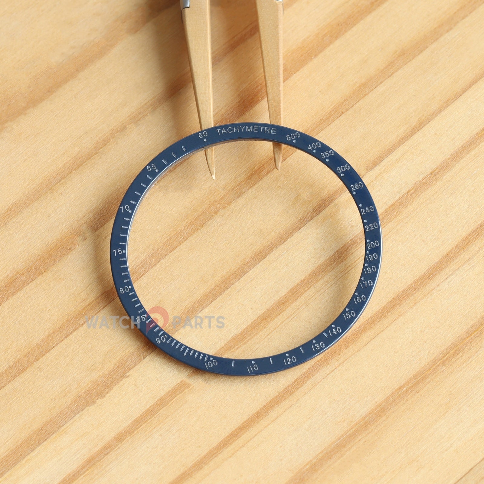 ขอบหน้าปัดเซรามิกสำหรับนาฬิกา  - Moonphase Complication Watch บทวิจารณ์และราคา