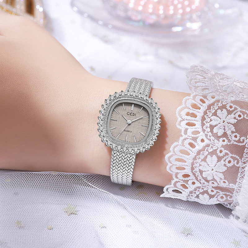 นาฬิกาข้อมือผู้หญิง แบรนด์ Med - Luxury Watch Grade บทวิจารณ์และราคา