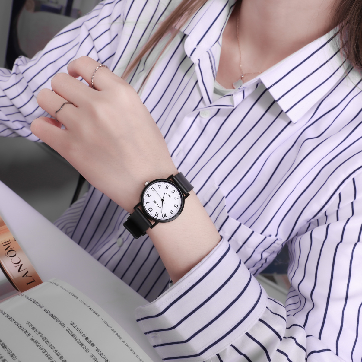Yikaze นาฬิกาข้อมือผู้หญิงสีดำ - Luxury Watch White บทวิจารณ์และราคา