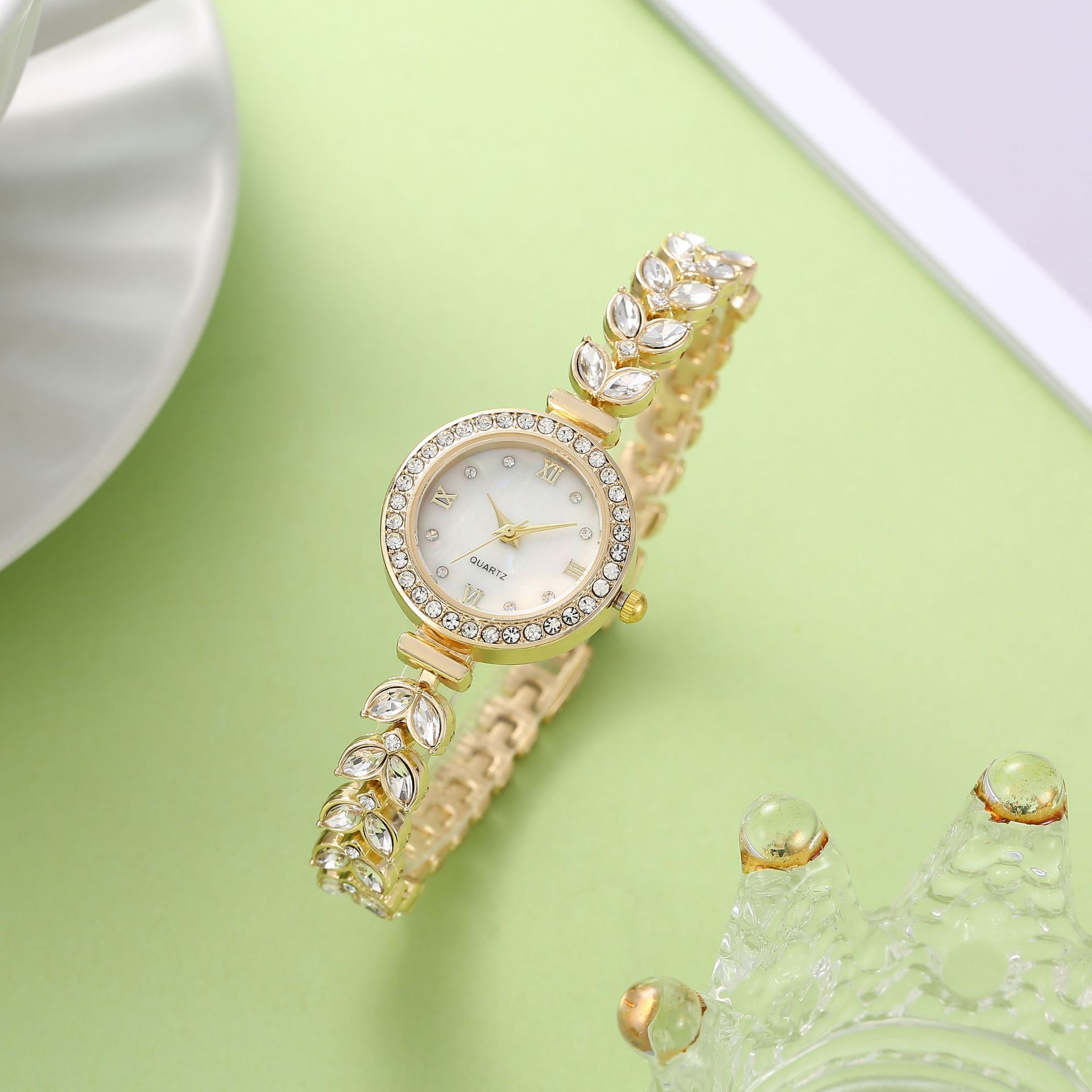 นาฬิกาข้อมือนางเงือก W75ของ Ut - Luxury Watch Group บทวิจารณ์และราคา